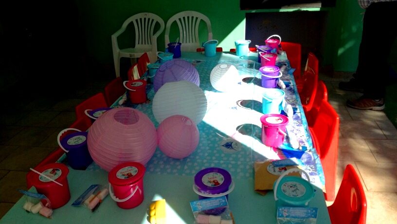 Party Time (8) Party Time (8)